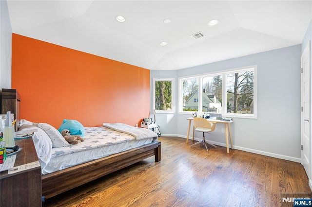 87 Monroe Avenue, Cresskill, NJ 07626
