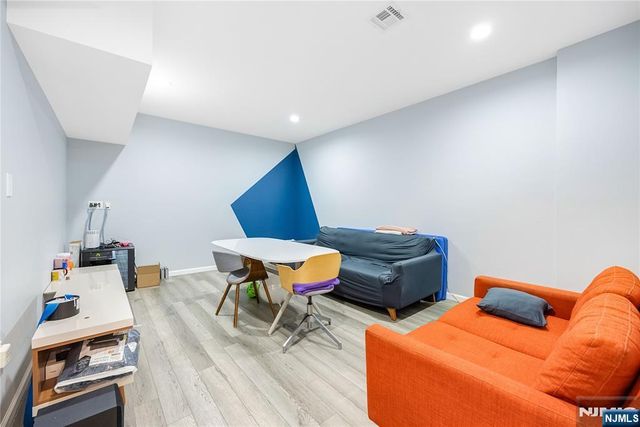 87 Monroe Avenue, Cresskill, NJ 07626