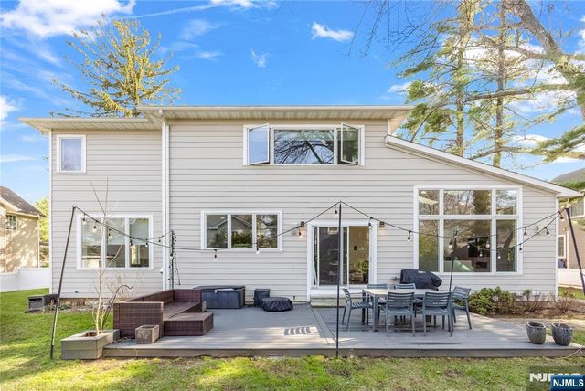 87 Monroe Avenue, Cresskill, NJ 07626