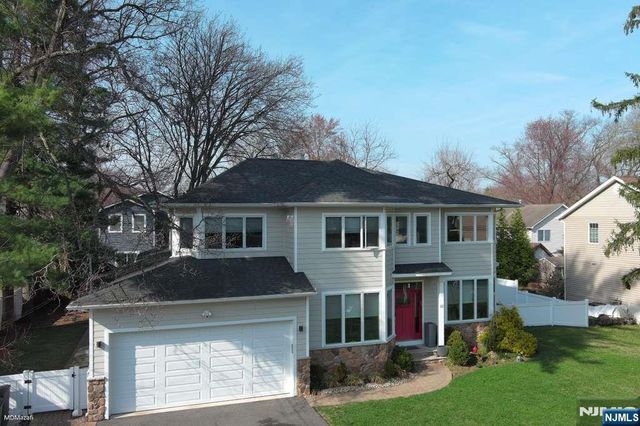 87 Monroe Avenue, Cresskill, NJ 07626