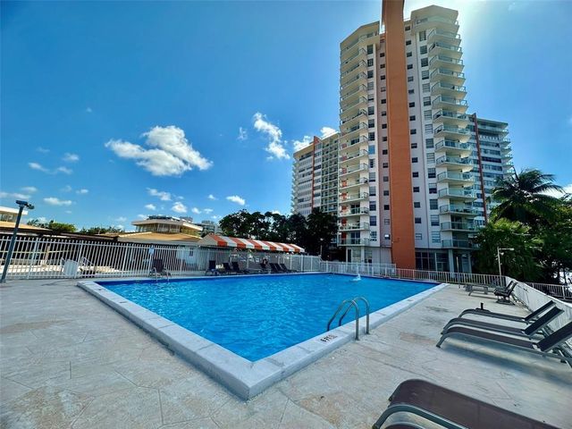 1301 NE Miami Gardens Drive 514w, Miami, FL 33179