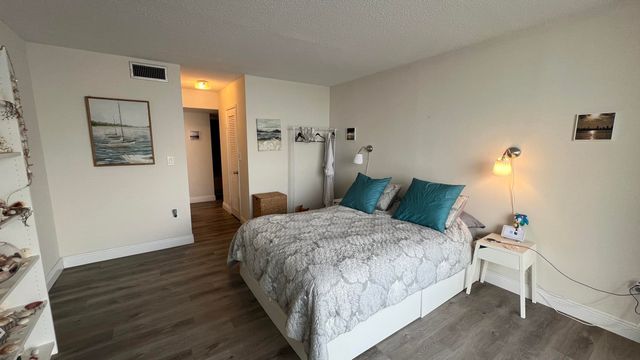 1301 NE Miami Gardens Drive 514w, Miami, FL 33179