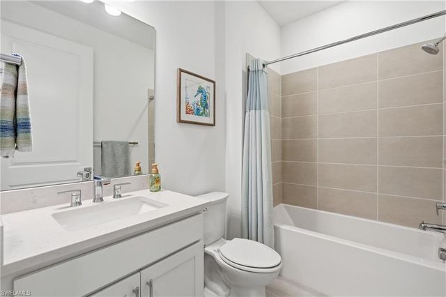 18364 Ridgeline DR, Estero, FL 33928