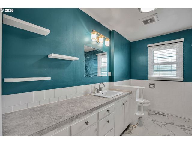 4224 Se 88TH Ave, Portland, OR 97035