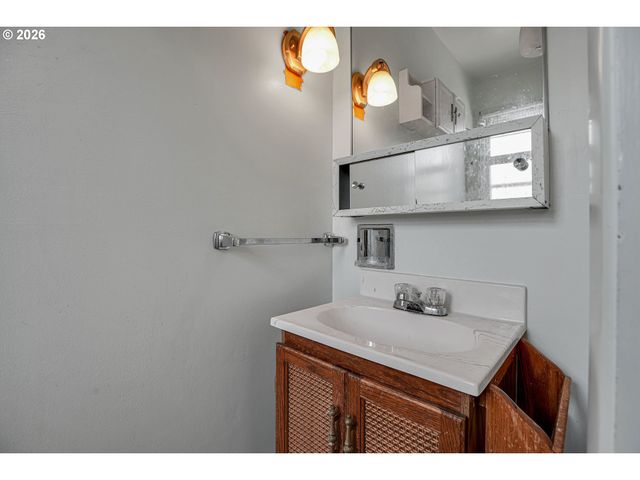 4224 Se 88TH Ave, Portland, OR 97035