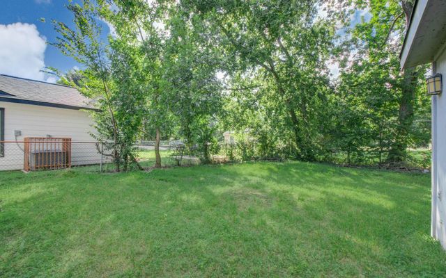 6830 New York Street, Houston, TX 77021