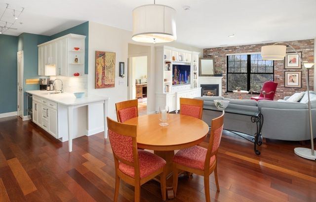 248 Albion Street 231, Wakefield, MA 01880