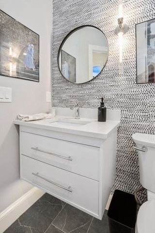 248 Albion Street 231, Wakefield, MA 01880