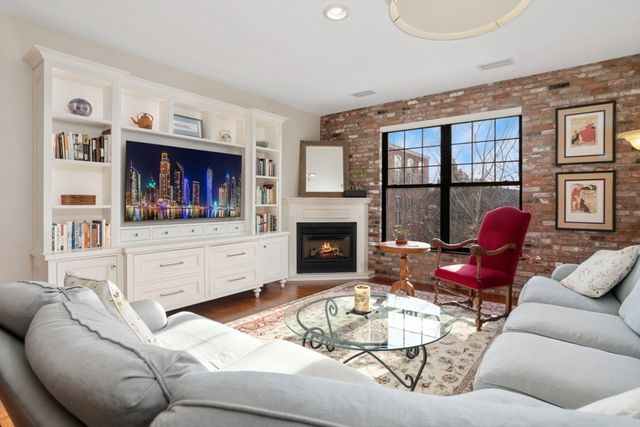 248 Albion Street 231, Wakefield, MA 01880