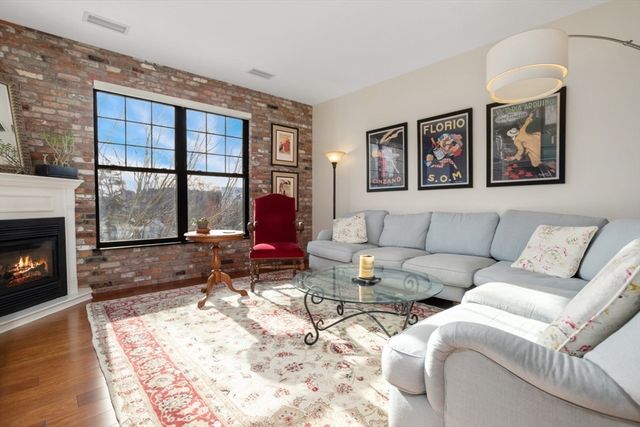 248 Albion Street 231, Wakefield, MA 01880