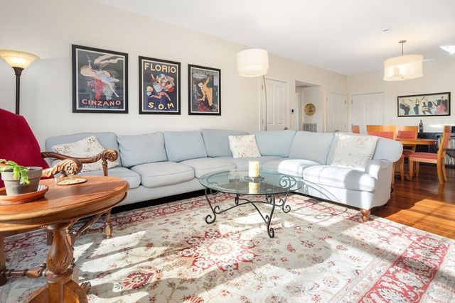 248 Albion Street 231, Wakefield, MA 01880