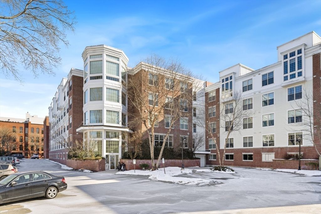 248 Albion Street 231, Wakefield, MA 01880