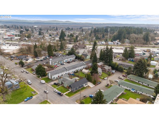 114 PINE St, St Helens, OR 97051