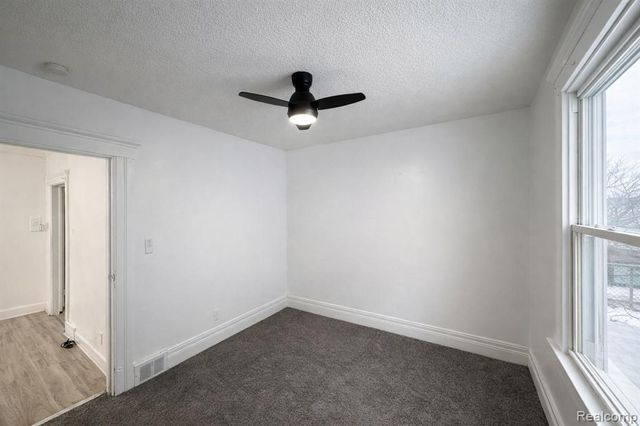 11655 Mitchell Street, Hamtramck, MI 48212