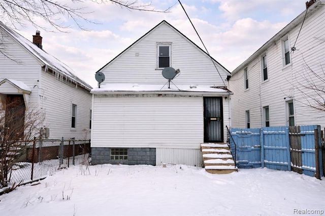 11655 Mitchell Street, Hamtramck, MI 48212