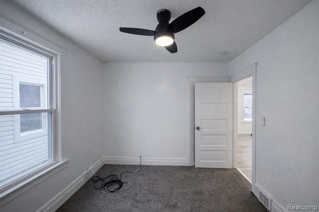 11655 Mitchell Street, Hamtramck, MI 48212