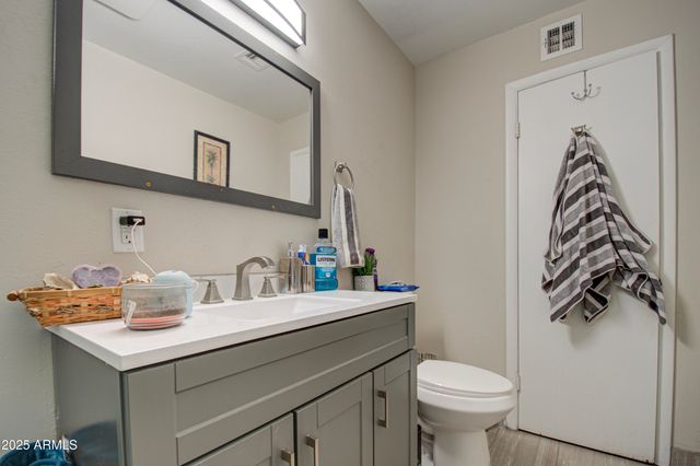 11451 E BROADWAY Road, Mesa, AZ 85208