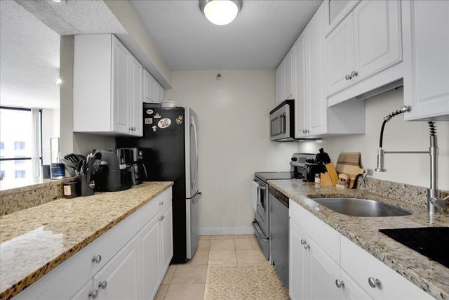 10 E Ontario Street 905, Chicago, IL 60611