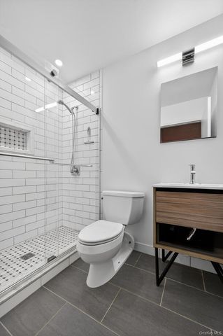 20716 Melissa Court 1653, Bayside, NY 11360