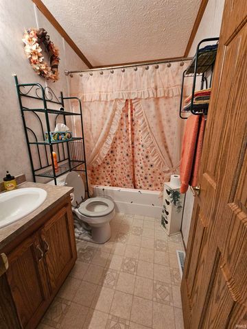 3488 Wabash Road, Rochester, IN 46975