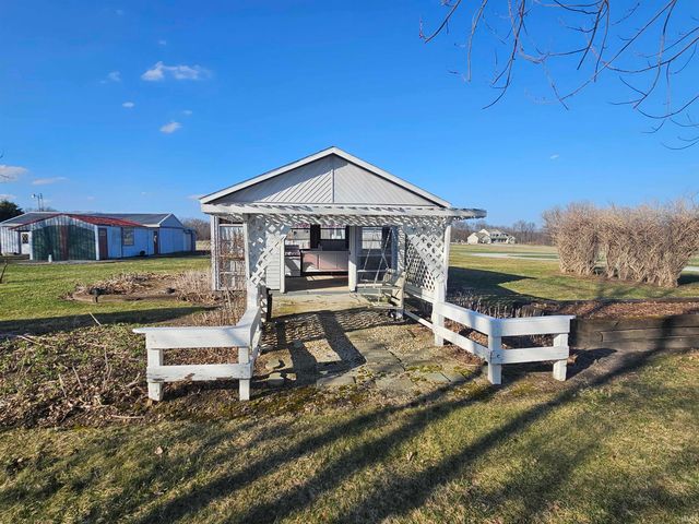 3488 Wabash Road, Rochester, IN 46975