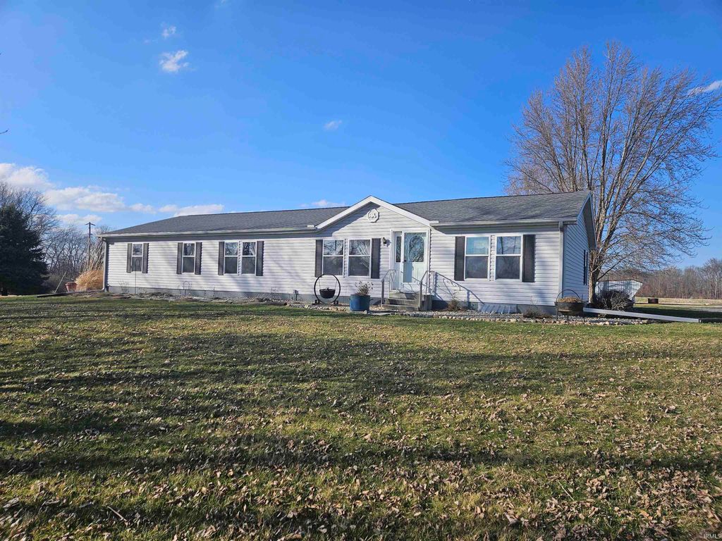 3488 Wabash Road, Rochester, IN 46975