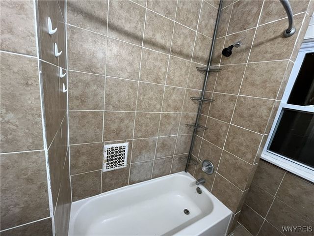 168 Rodney Avenue LOWER, Buffalo, NY 14214