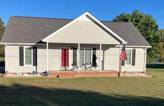 1 Smokey Cir, Petersburg, TN 37144