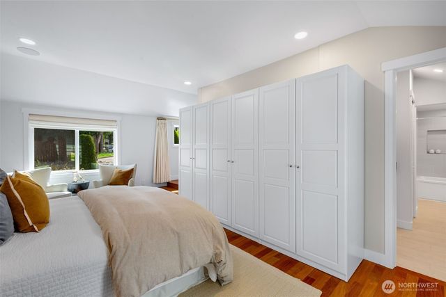 3700 NE 74th Place, Seattle, WA 98115