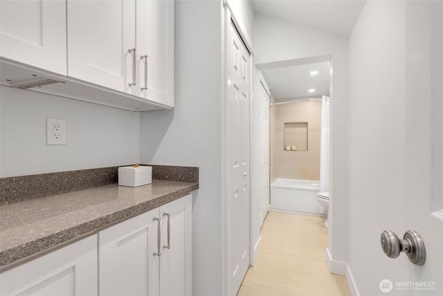 3700 NE 74th Place, Seattle, WA 98115