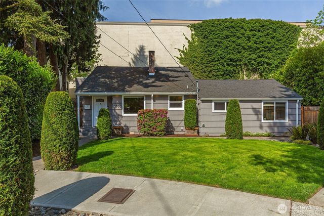 3700 NE 74th Place, Seattle, WA 98115