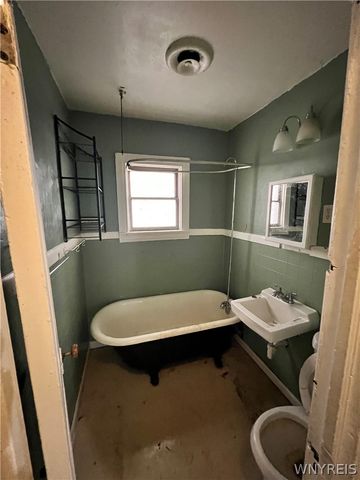 34 Auchinvole Avenue, Buffalo, NY 14213