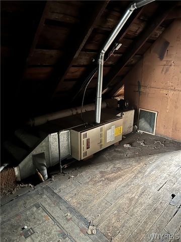 34 Auchinvole Avenue, Buffalo, NY 14213