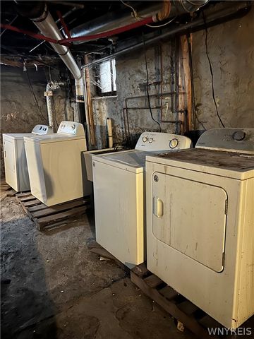 34 Auchinvole Avenue, Buffalo, NY 14213