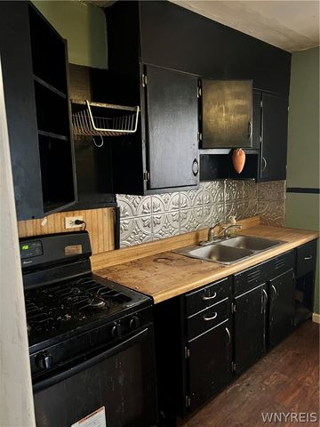 34 Auchinvole Avenue, Buffalo, NY 14213