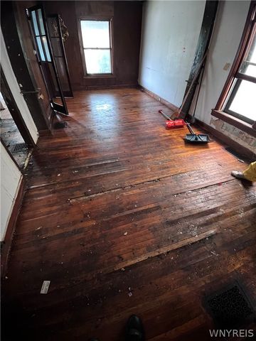 34 Auchinvole Avenue, Buffalo, NY 14213