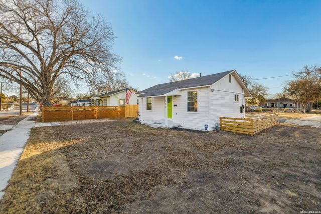 330 Uvalde, San Antonio, TX 78210