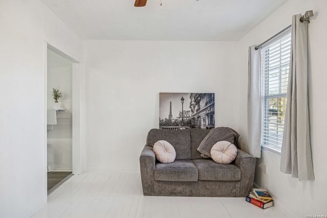 330 Uvalde, San Antonio, TX 78210