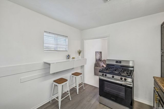 330 Uvalde, San Antonio, TX 78210