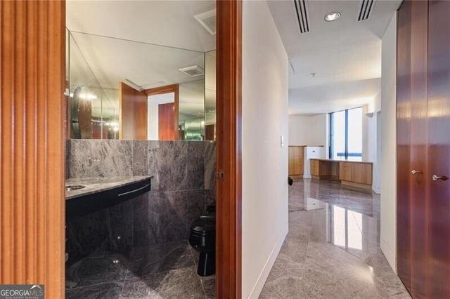 2660 Peachtree Road NW 26CD, Atlanta, GA 30305