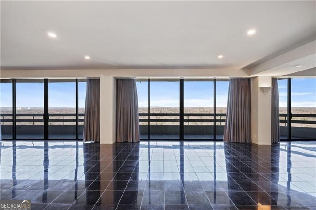 2660 Peachtree Road NW 26CD, Atlanta, GA 30305