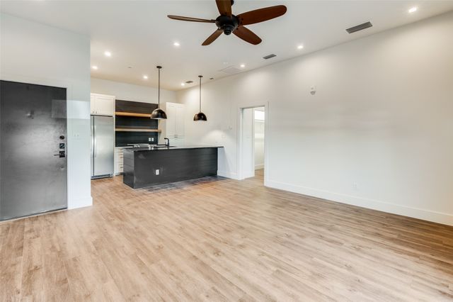 1322 Lipscomb Street 203, Fort Worth, TX 76104