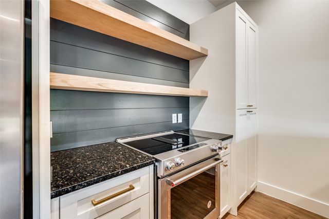 1322 Lipscomb Street 203, Fort Worth, TX 76104