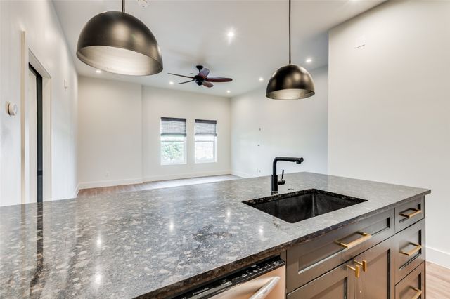 1322 Lipscomb Street 203, Fort Worth, TX 76104