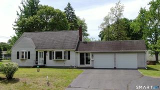 5 Pershing Road, Windsor Locks, CT 06096
