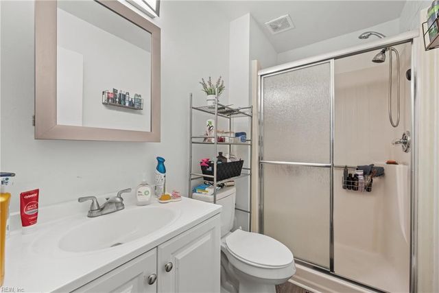 1473 Monterry PL, Newport News, VA 23608