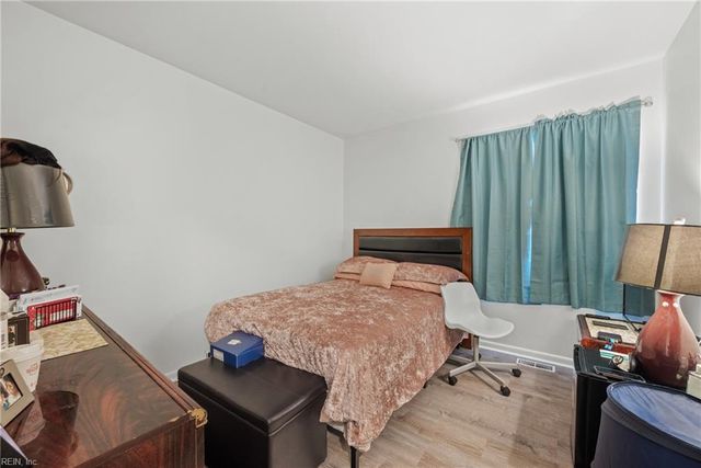 1473 Monterry PL, Newport News, VA 23608