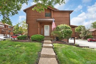 218 Cedar Grove Drive, St Charles, MO 63304