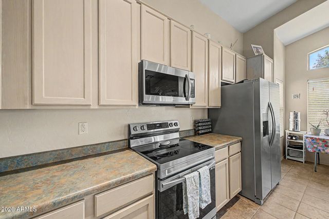 5333 W IAN Drive, Laveen, AZ 85339