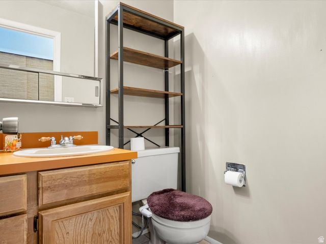 5673 S ASPEN CT, South Ogden, UT 84403